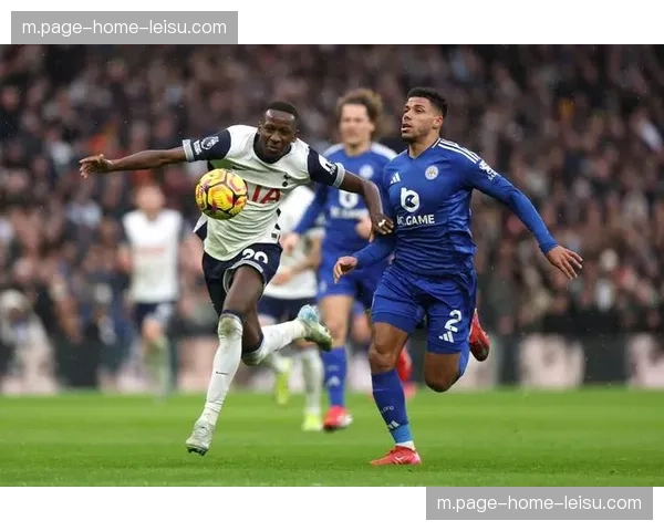 热刺控场能力持续下滑至降级区边缘，阵型频繁变动影响球员默契